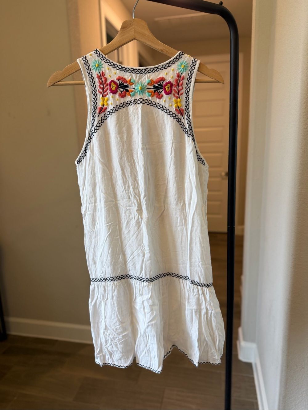 Lovers + Friends White  White Gauze Tank Dress Boho Embroidered Floral Accents S - Picture 2 of 7